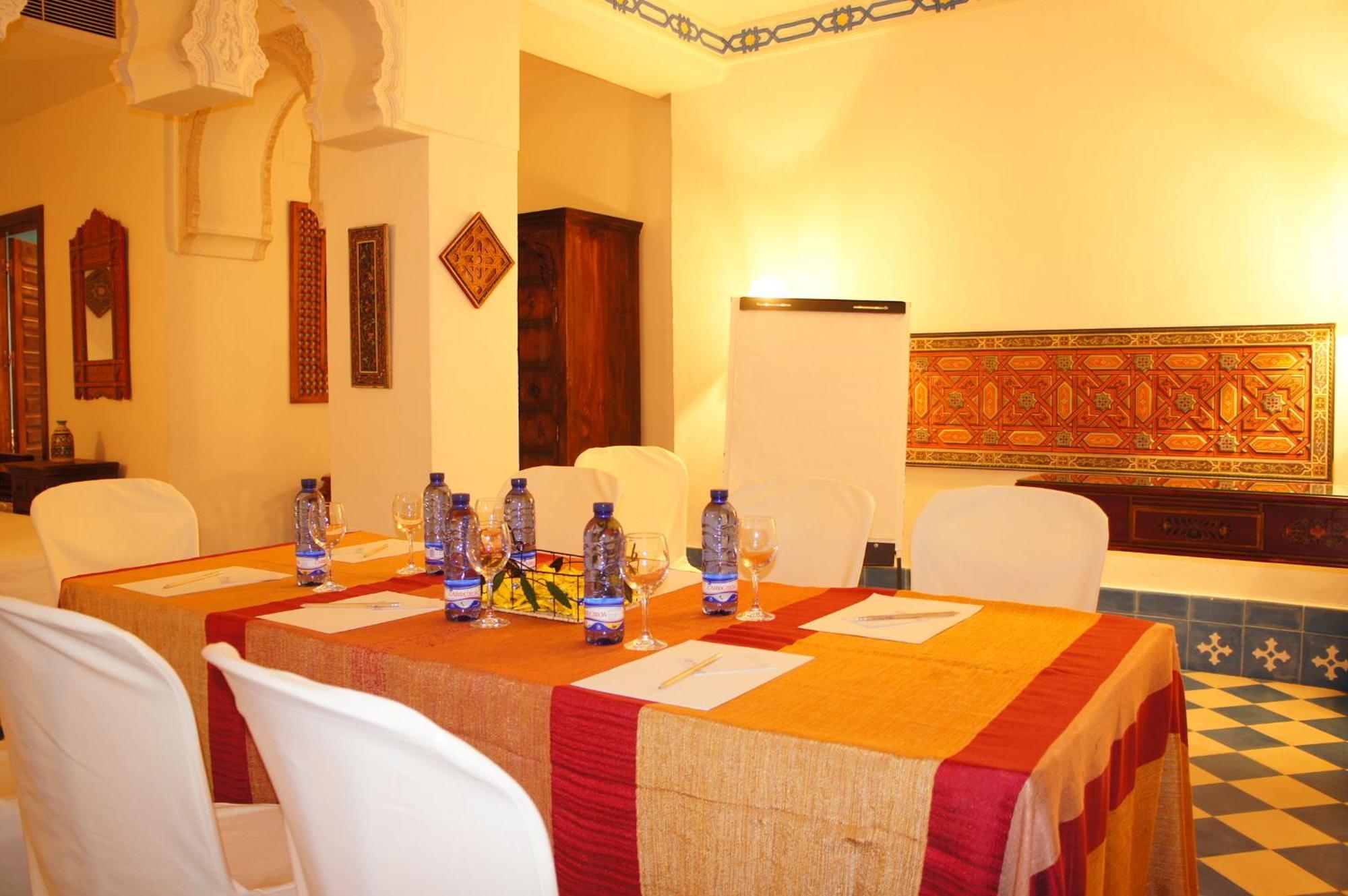 Alcoba Del Rey De Seville